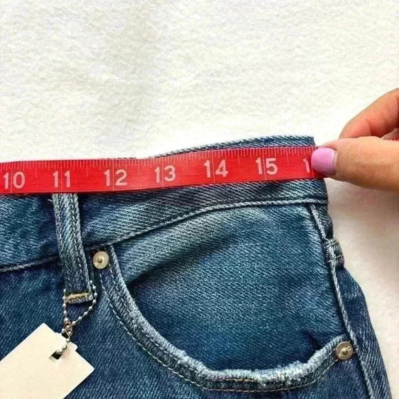 NWT KanCan Medora Med Wash Faded Highrise 90’s Split Hem Straight Jean Size 9/28 - Picture 14 of 16